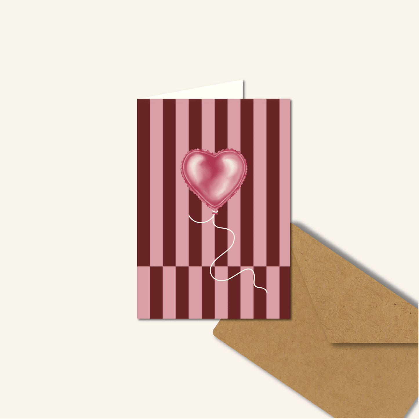 wenskaart Valentijnsdag kaartje met roze en rood en hartjesballon met envelop burgundy modern minimalistisch kleurrijk