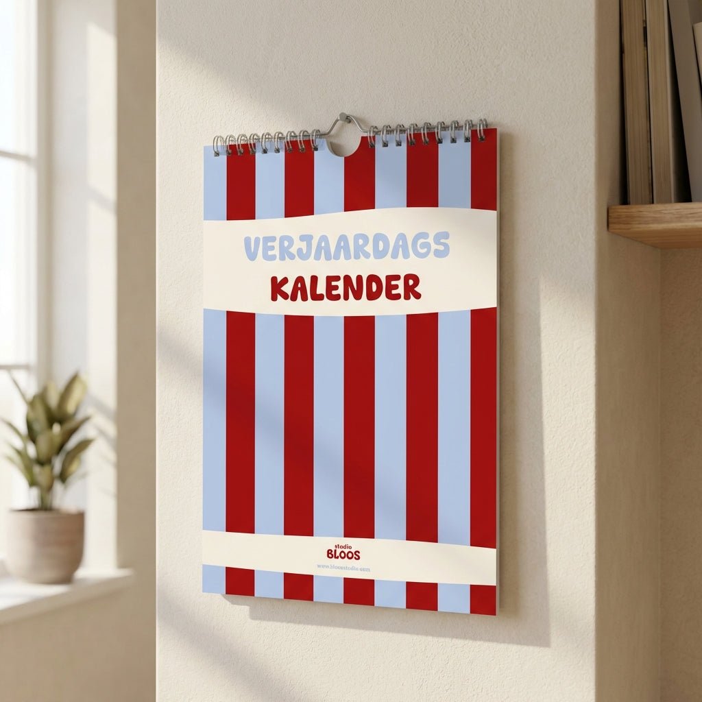 verjaardagskalender aan de muur met rood en wit en blauw koningsdag koninginnedag verjaardagkalender
